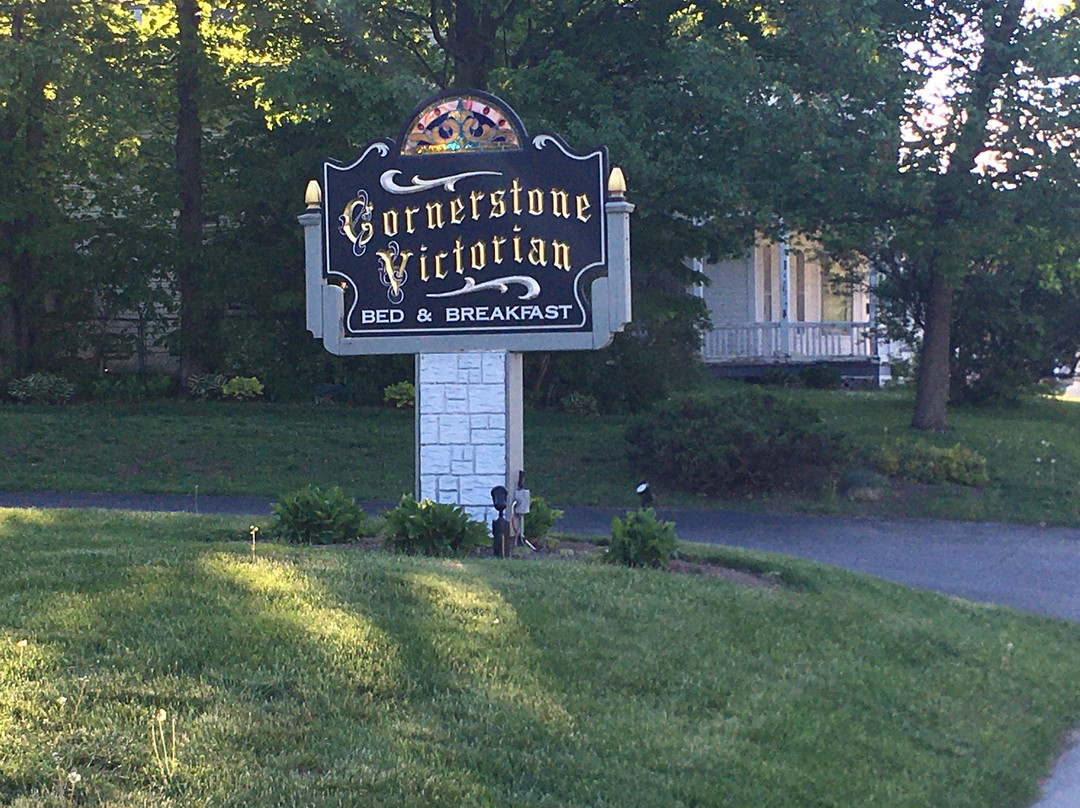 Cornerstone Victorian Bed & Breakfast主图