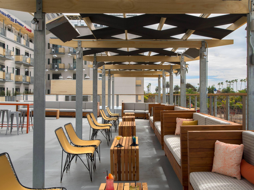 SpringHill Suites by Marriott Oceanside Beach主图