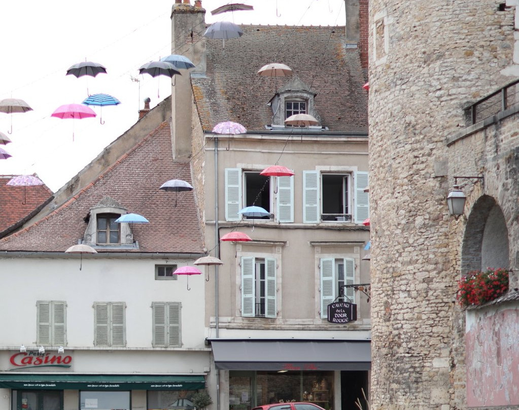 La Tour Rouge景点图片