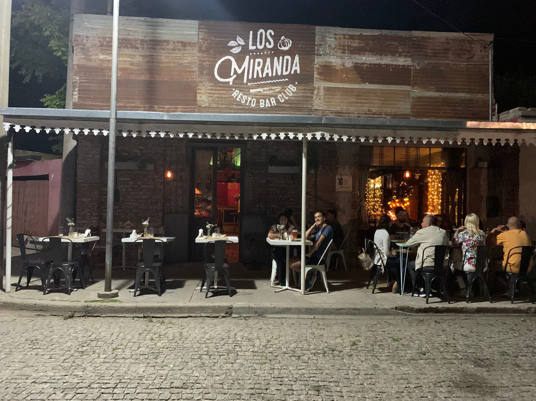 Calle Angosta-Villa Mercedes必去景点