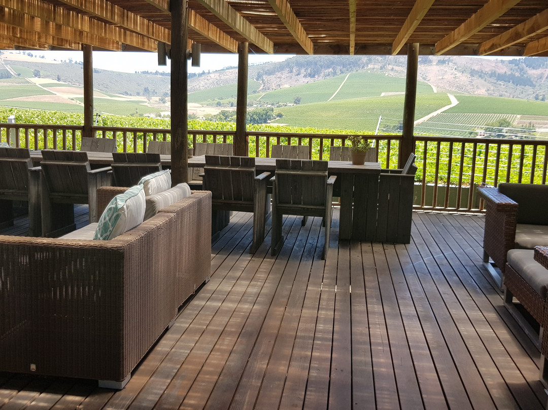 楔角度乡村温泉酒店主图