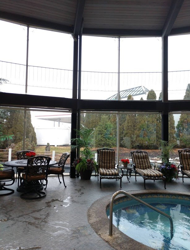 Fulton Steamboat Inn主图