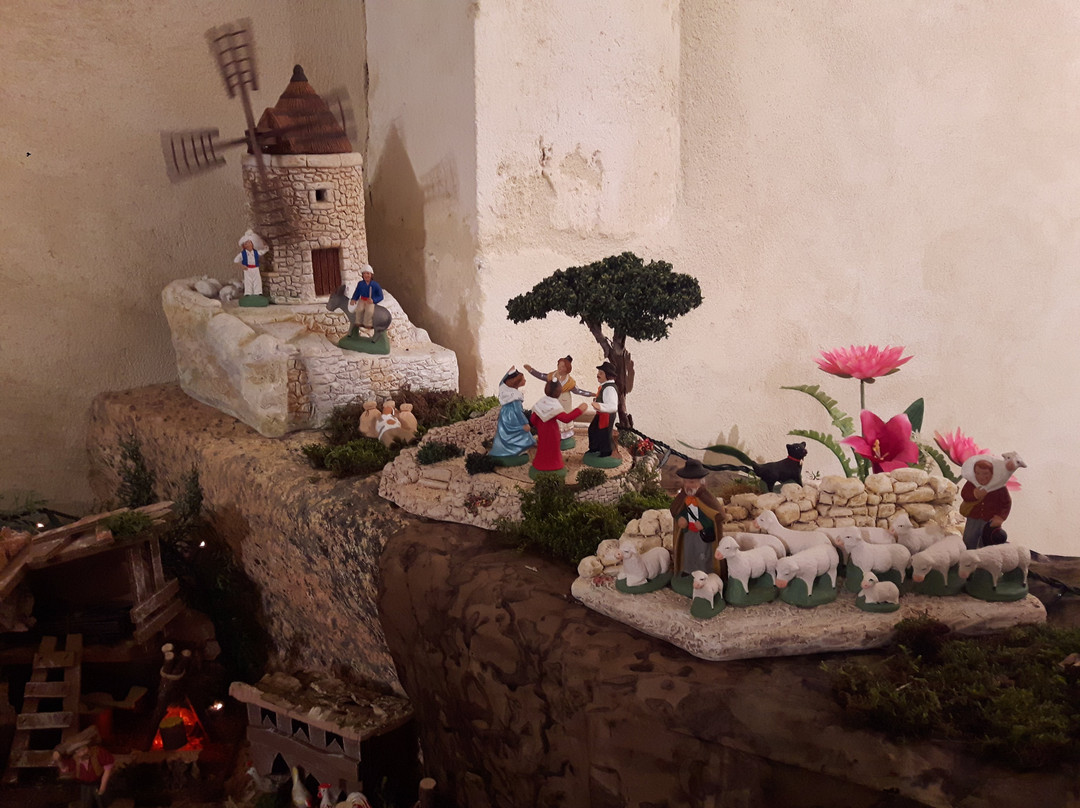 Eglise de Lussan景点图片