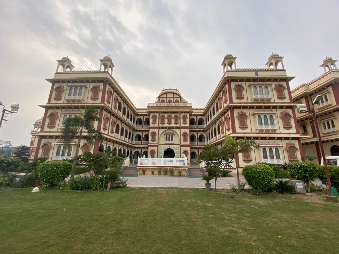 Rajvi Palace Hotel主图