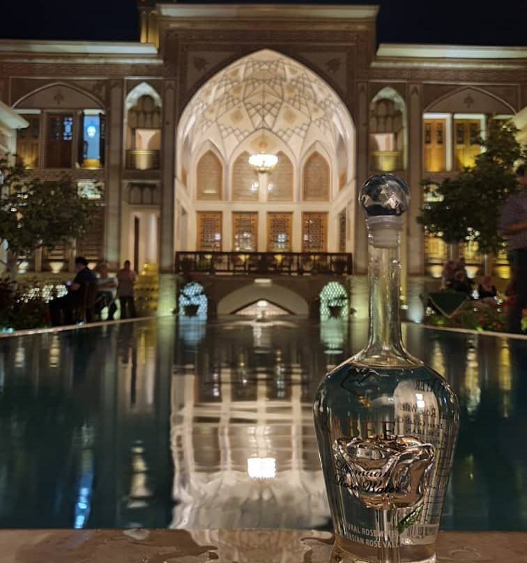 Mahinestan Raheb Hotel主图