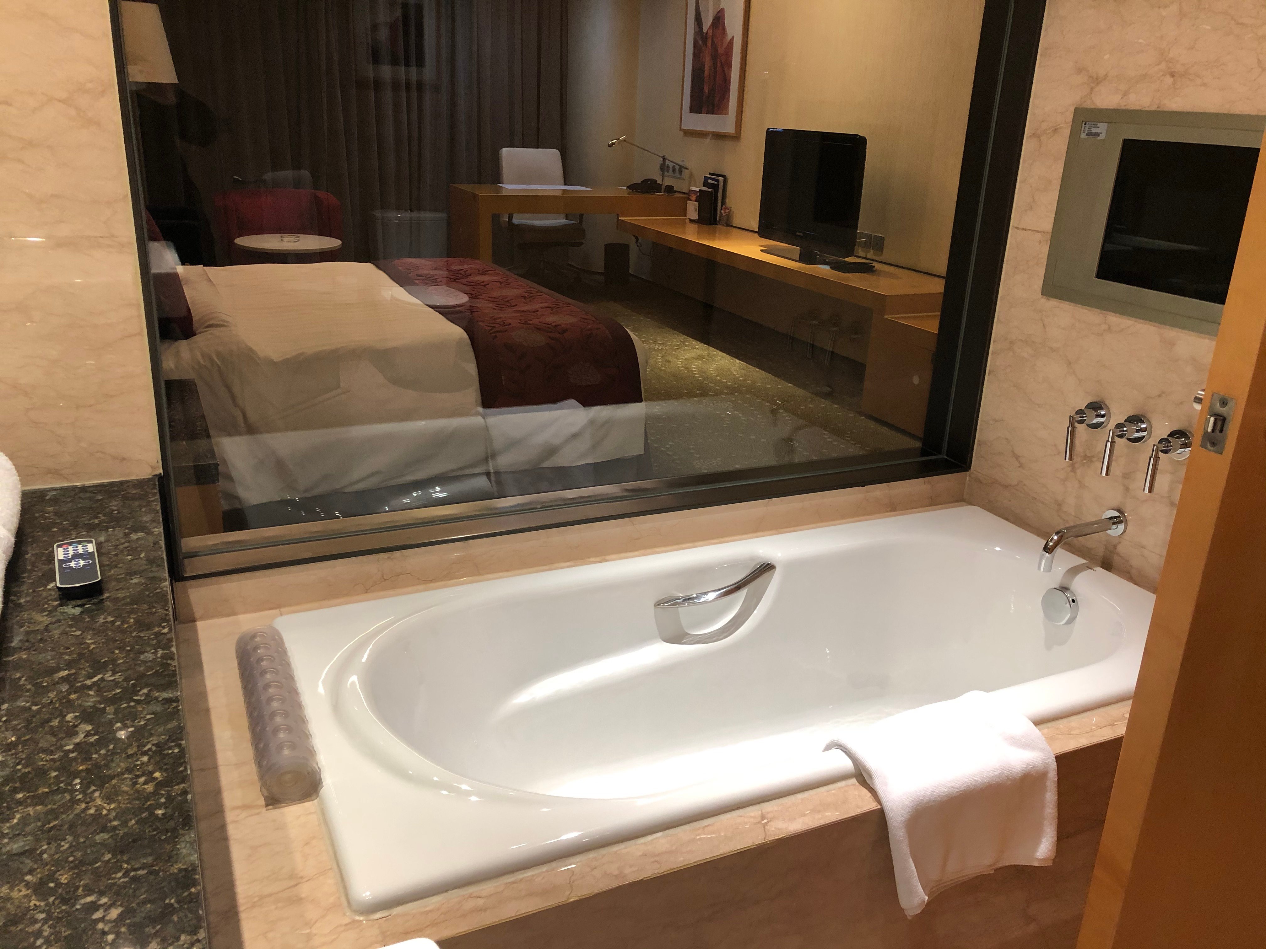 天津滨海圣光皇冠假日酒店-浴室