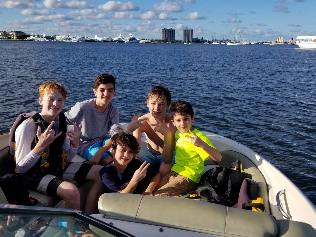 Adventure Watersports-Palm Beach Shores必去景点