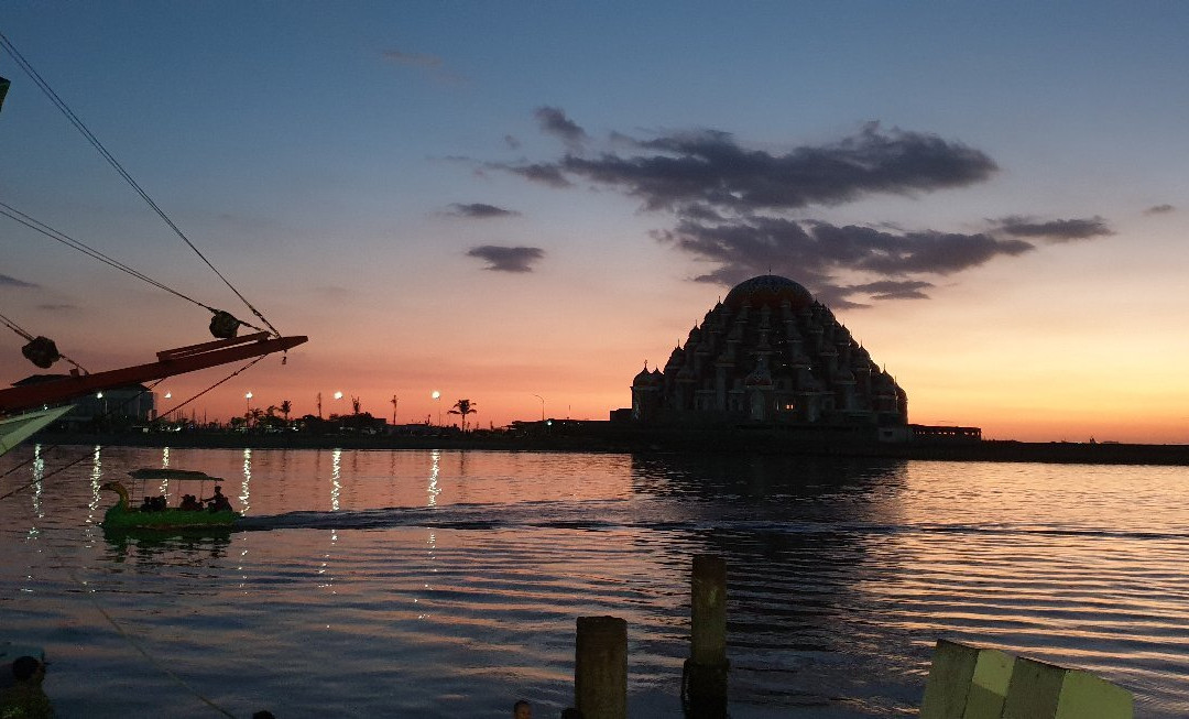 Mosque Amirul Mukminin-孟加锡必去景点