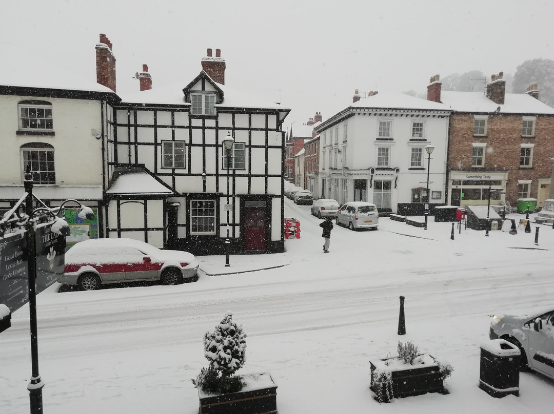 The Cain Valley Hotel主图