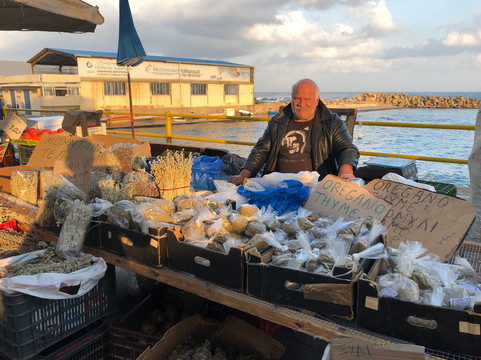 Nea Chora Farmer's Market-干尼亚必去景点