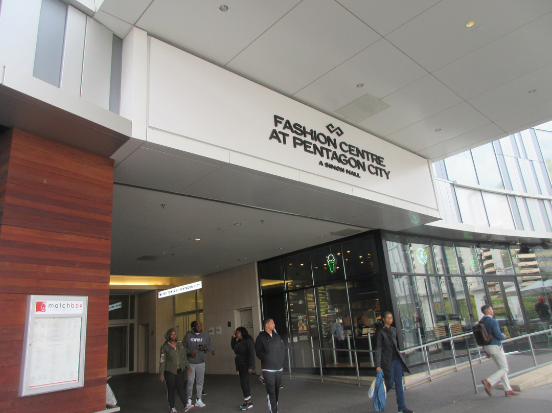 五角大厦市时尚中心-阿灵顿必去景点