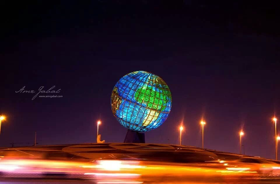 Globe Roundabout景点图片