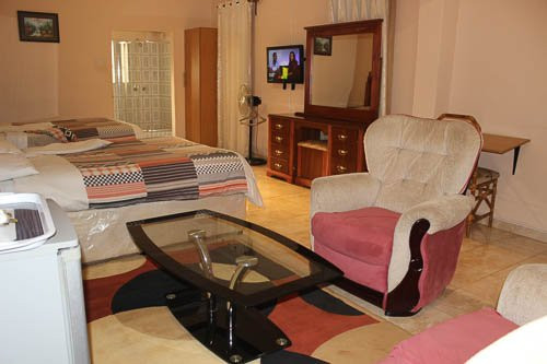 Goldwater Guest Lodge
