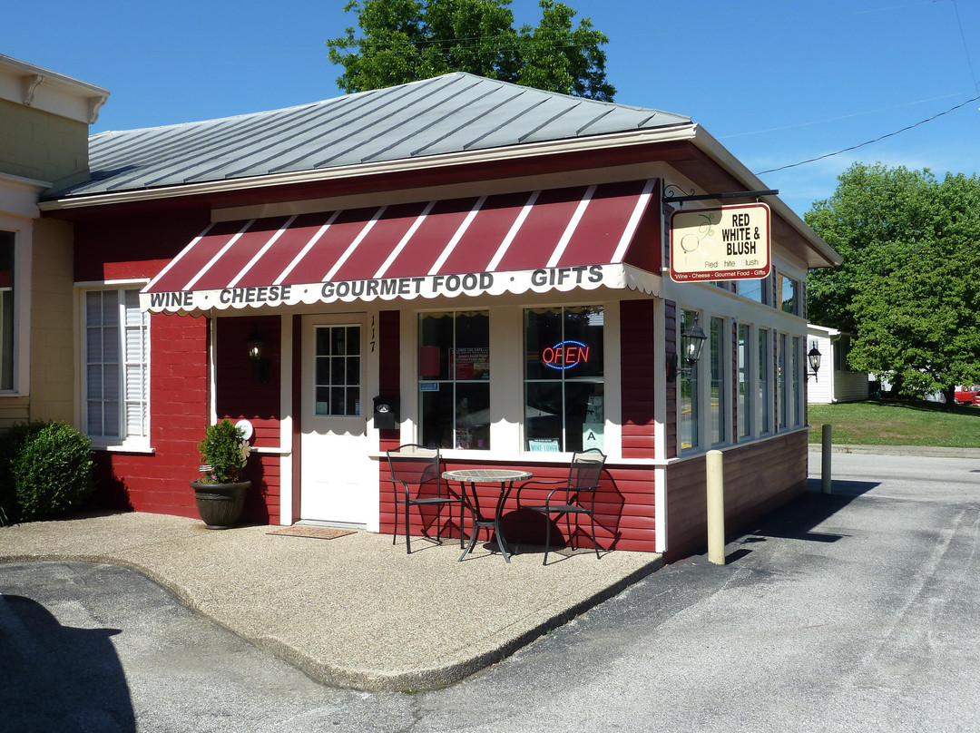 Red, White & Blush-Corydon必去景点