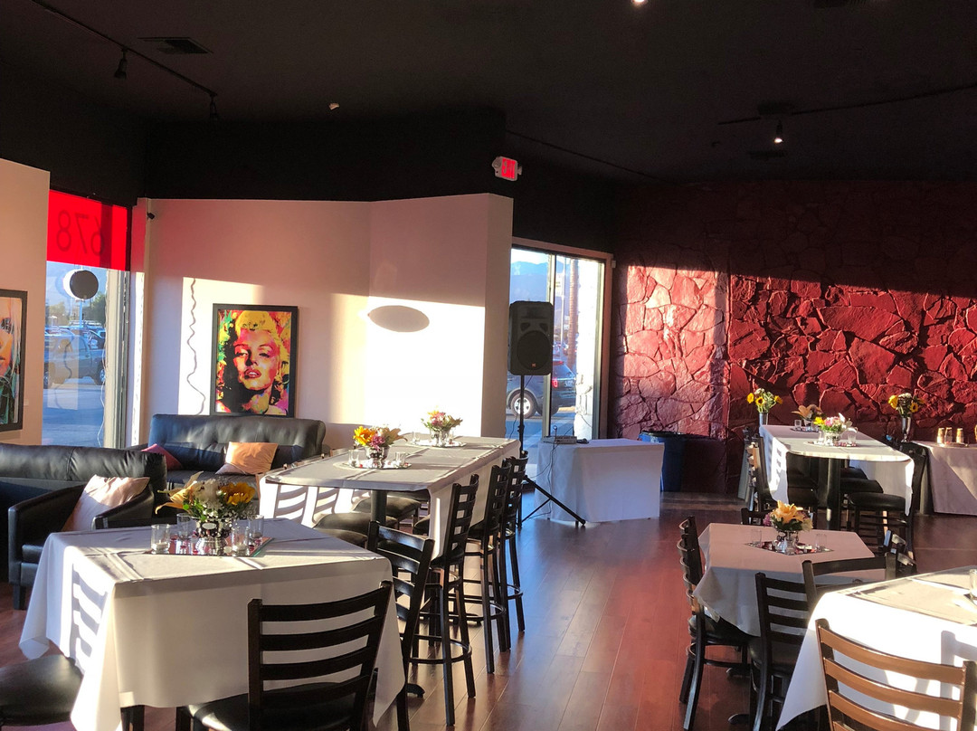 柯汶纳旅游景点-Azo VINO Wine Bar