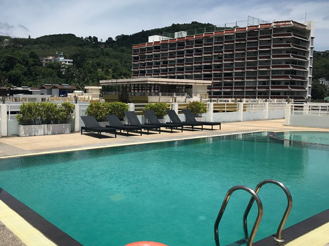 芭东阿什利广场水疗酒店主图