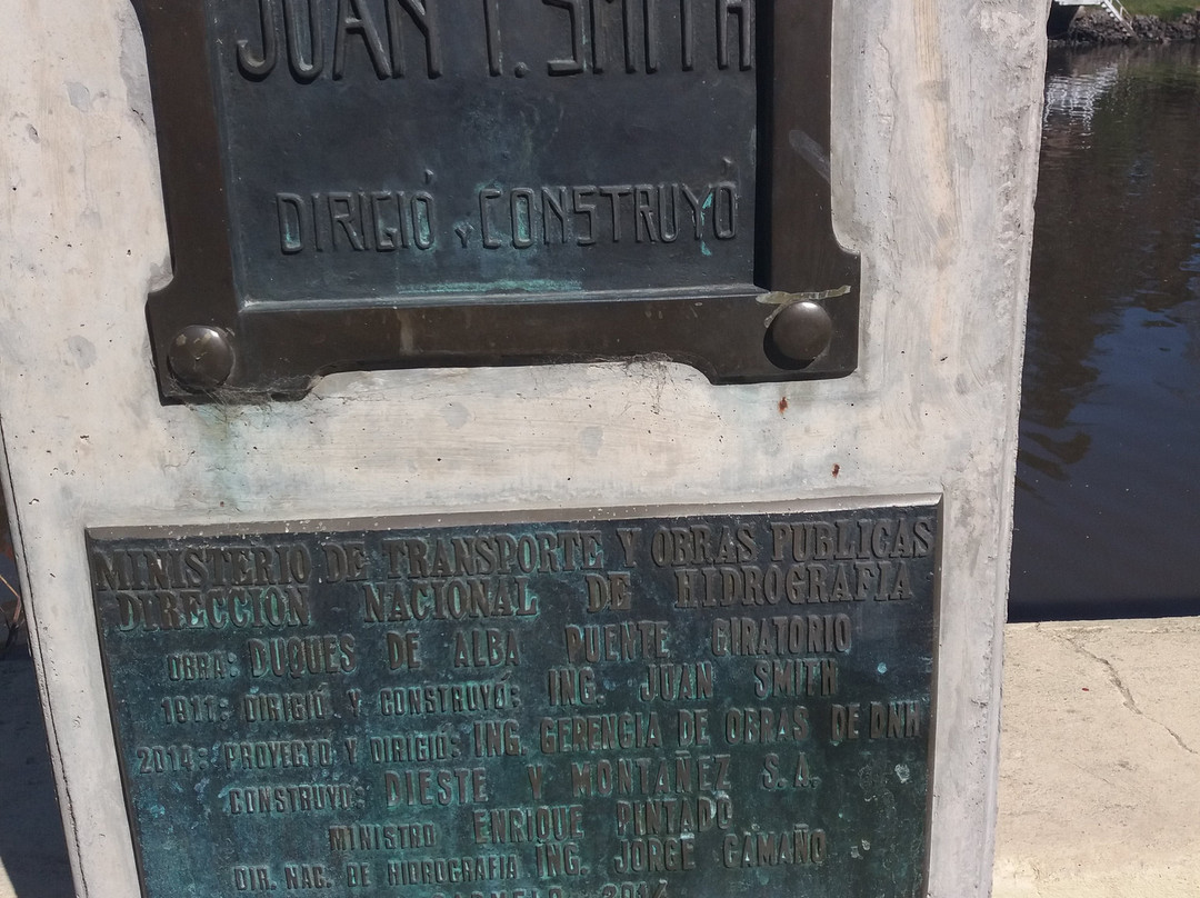 Puente Giratorio-Carmelo必去景点