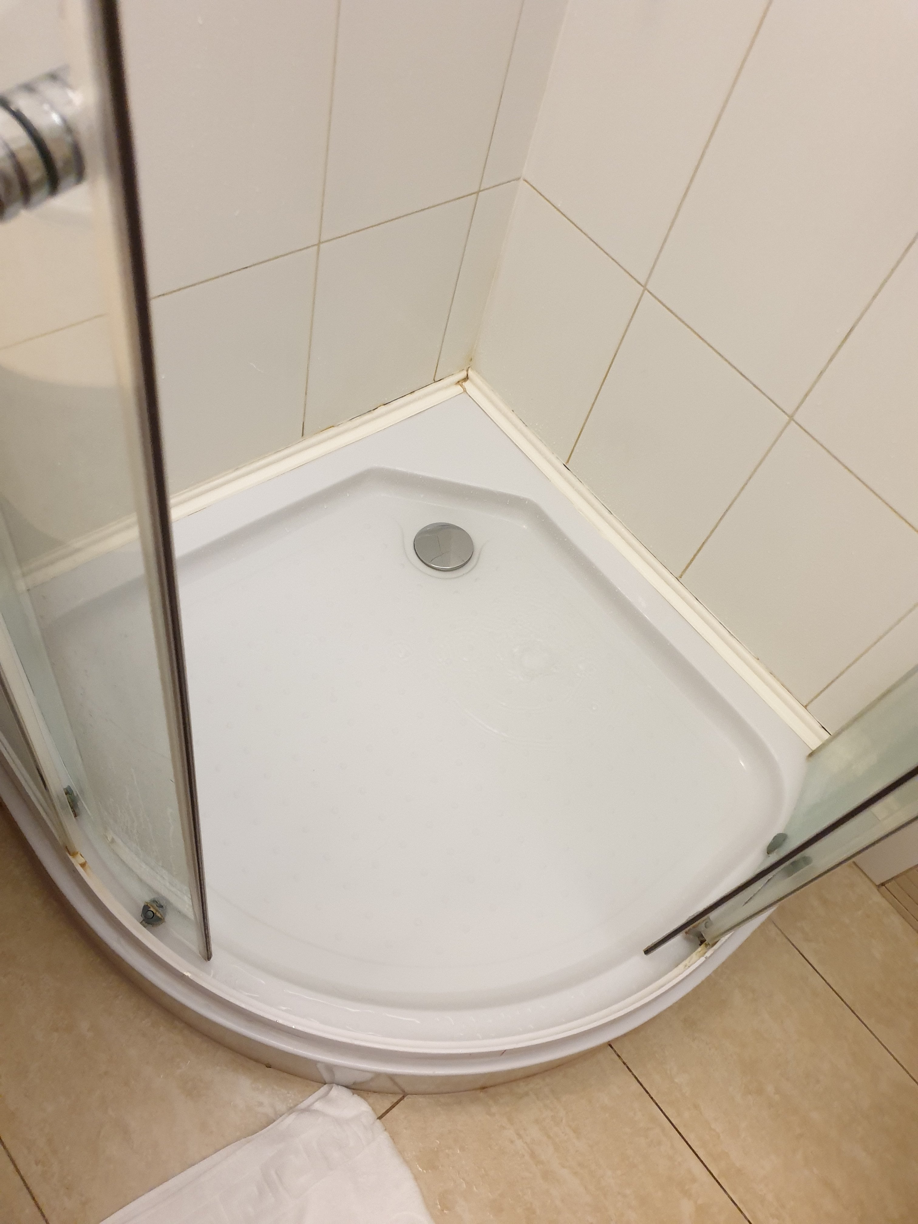 Budapest Airport Hotel Stacio Wellness & Conference-浴室
