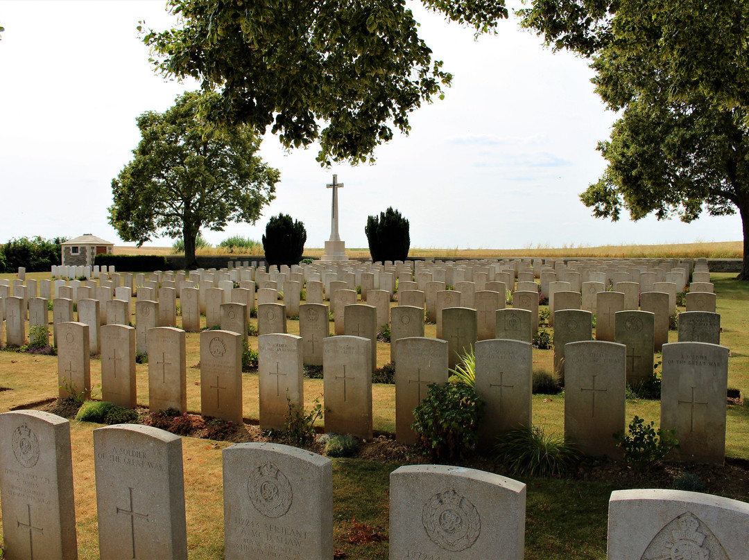 Beaulencourt British Cemetery景点图片
