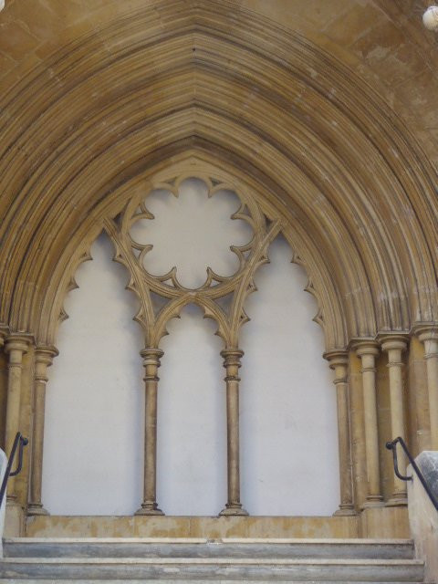 Robert Samut Hall-Floriana必去景点