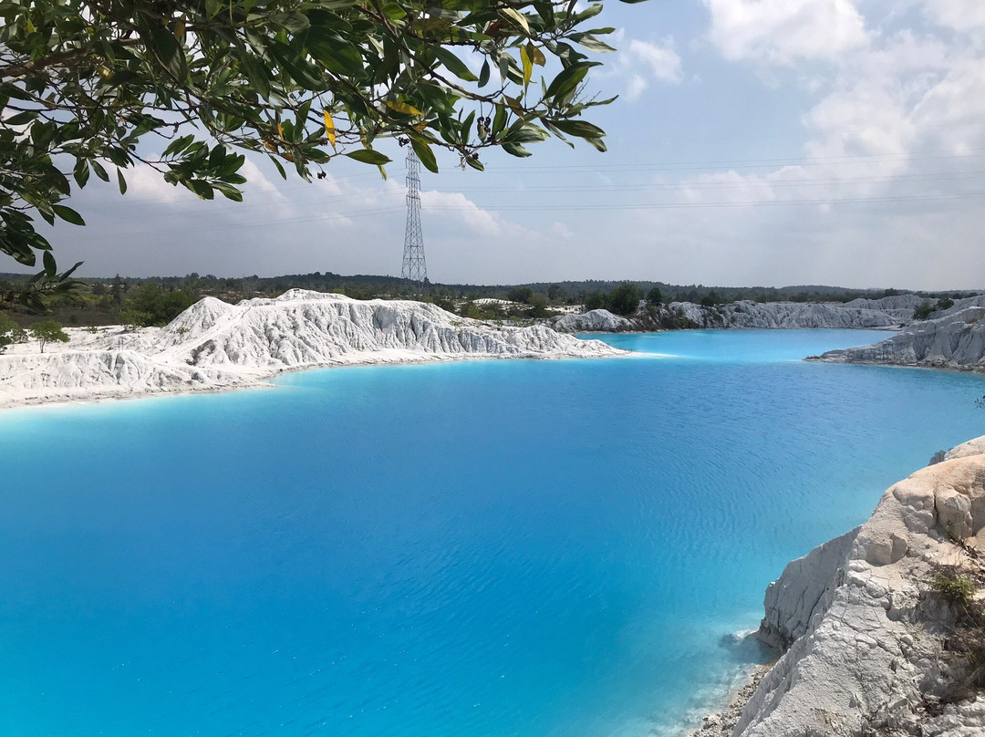 Kaolin Lake景点图片