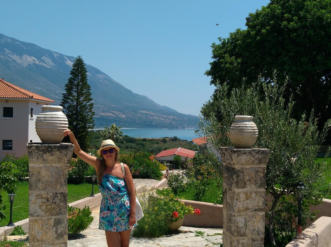 Karavados Beach Hotel主图