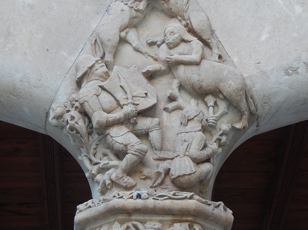 Palacio Condes de Requena-Toro必去景点