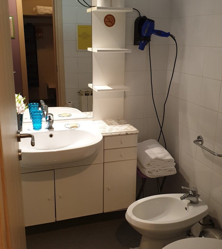 阿拉米斯镇酒店主图