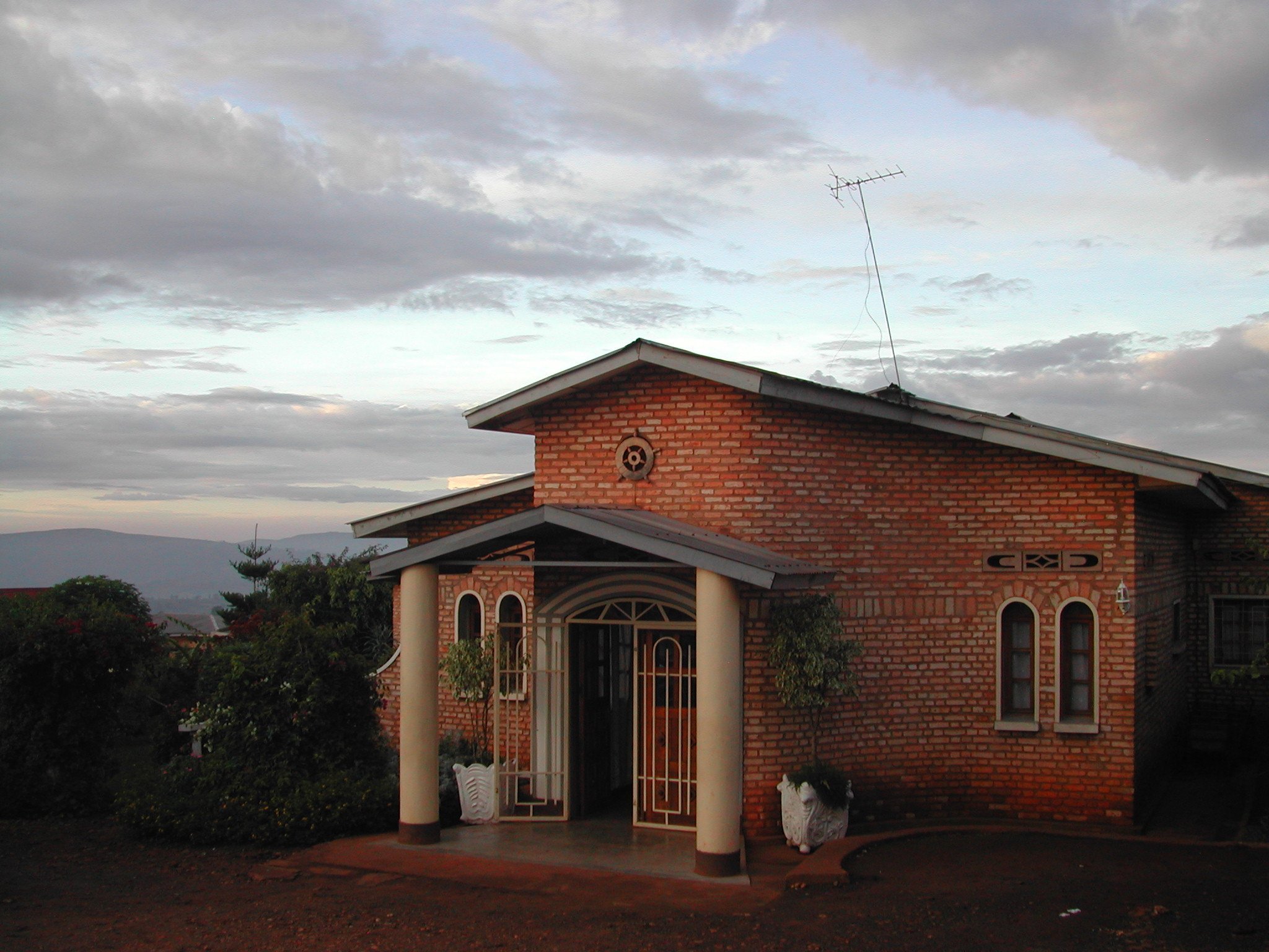 Hotel Kigobe-官方