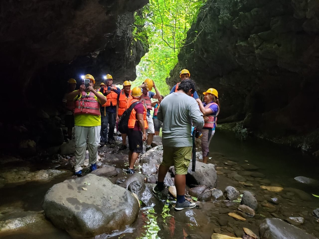 Cuevas De Bayano景点图片