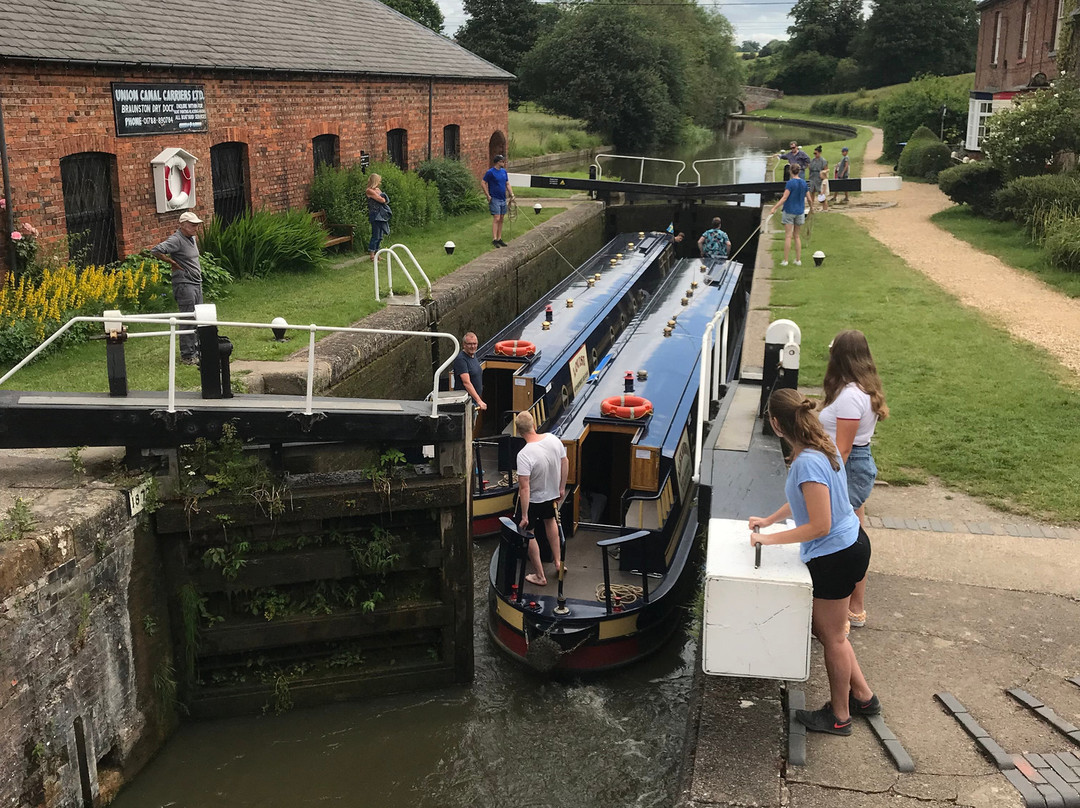 Napton Narrowboats景点图片