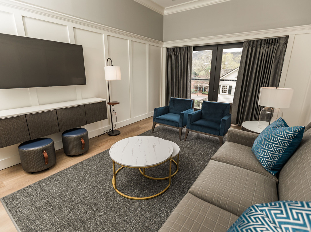 Covington酒店住宿-The Schoolhouse Hotel