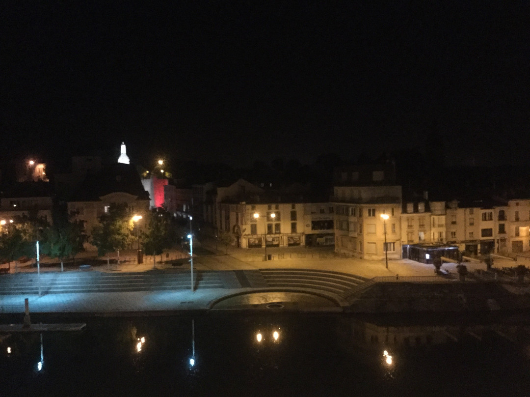 Les Jardins du Mess主图