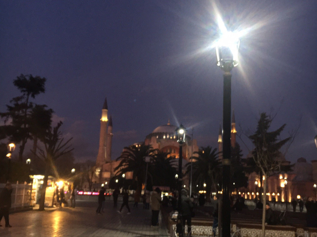 Blue Mosque-Mazar-i-Sharif必去景点