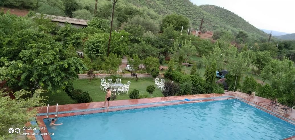 CT Resorts Jungle Camp主图