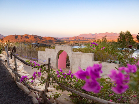 La Posada Milagro Guesthouse