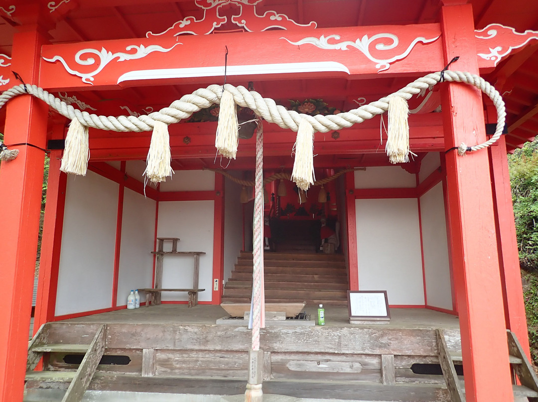 Onitakeinari Shrine景点图片