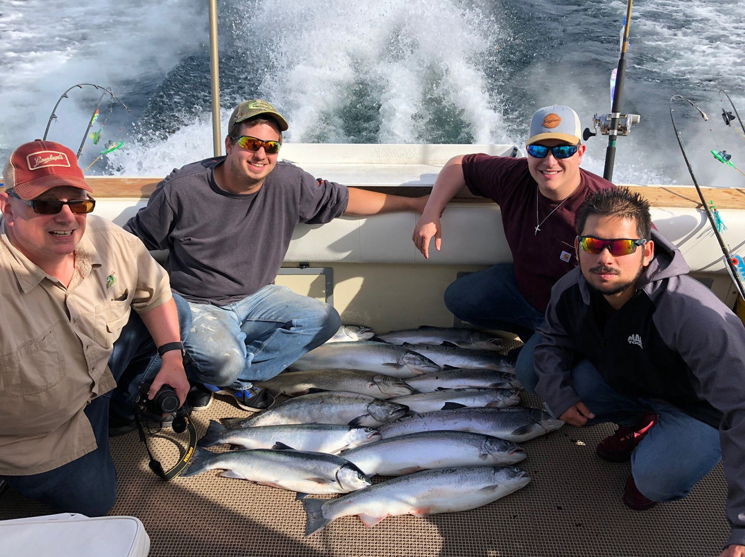Bay Lake Charters LLC-Algoma必去景点