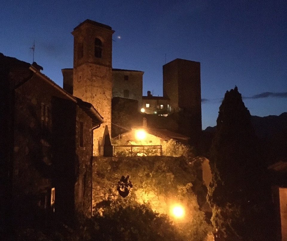 Castello di Castiglione del Terziere景点图片