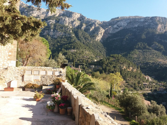 Iglesia de San Juan Bautista-德亚必去景点