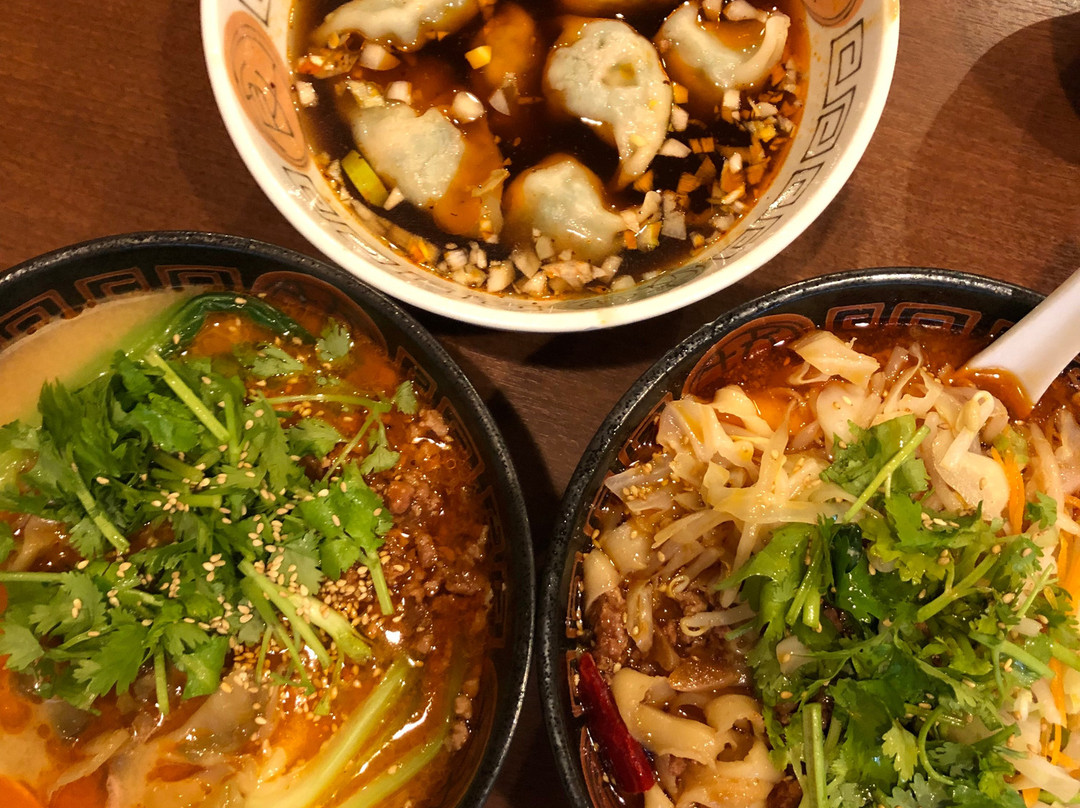 坂上刀削麺