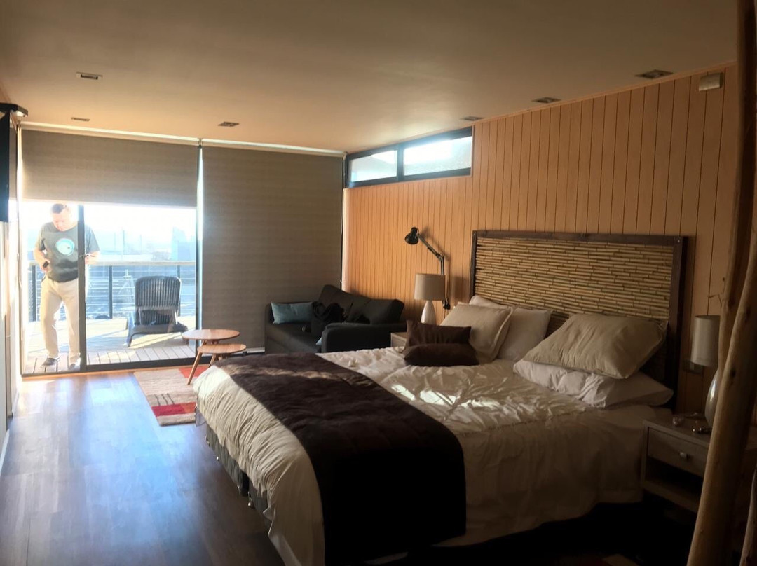 Simple y Puro Lodge主图