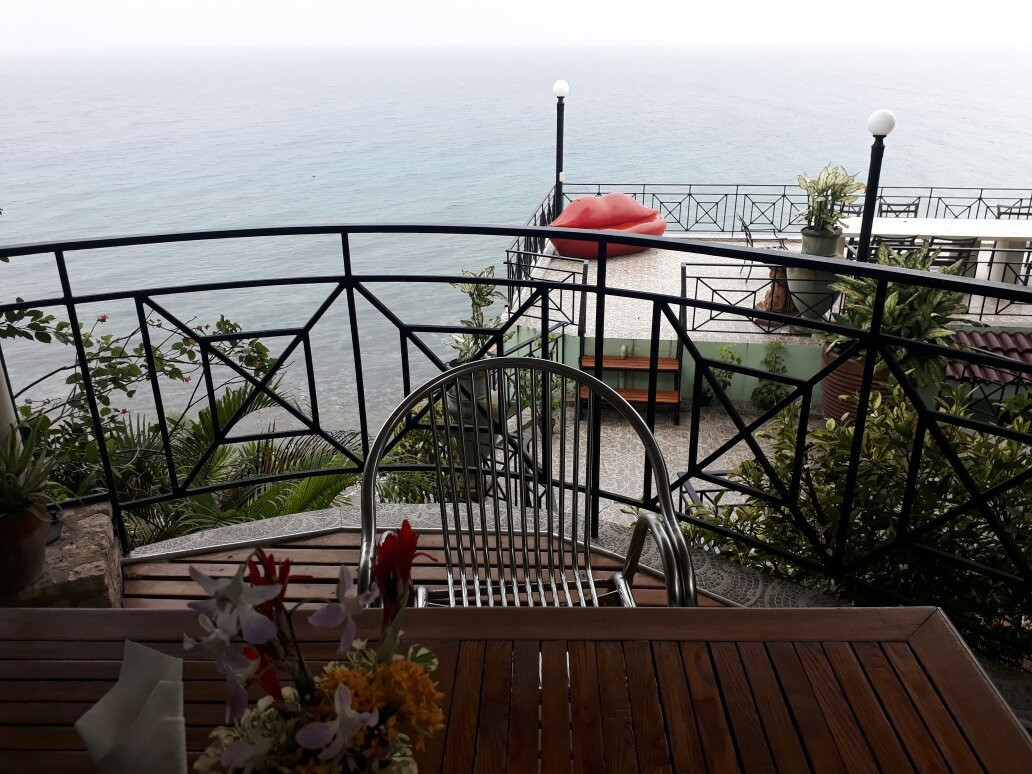 Huna Huna Cliff Resort主图