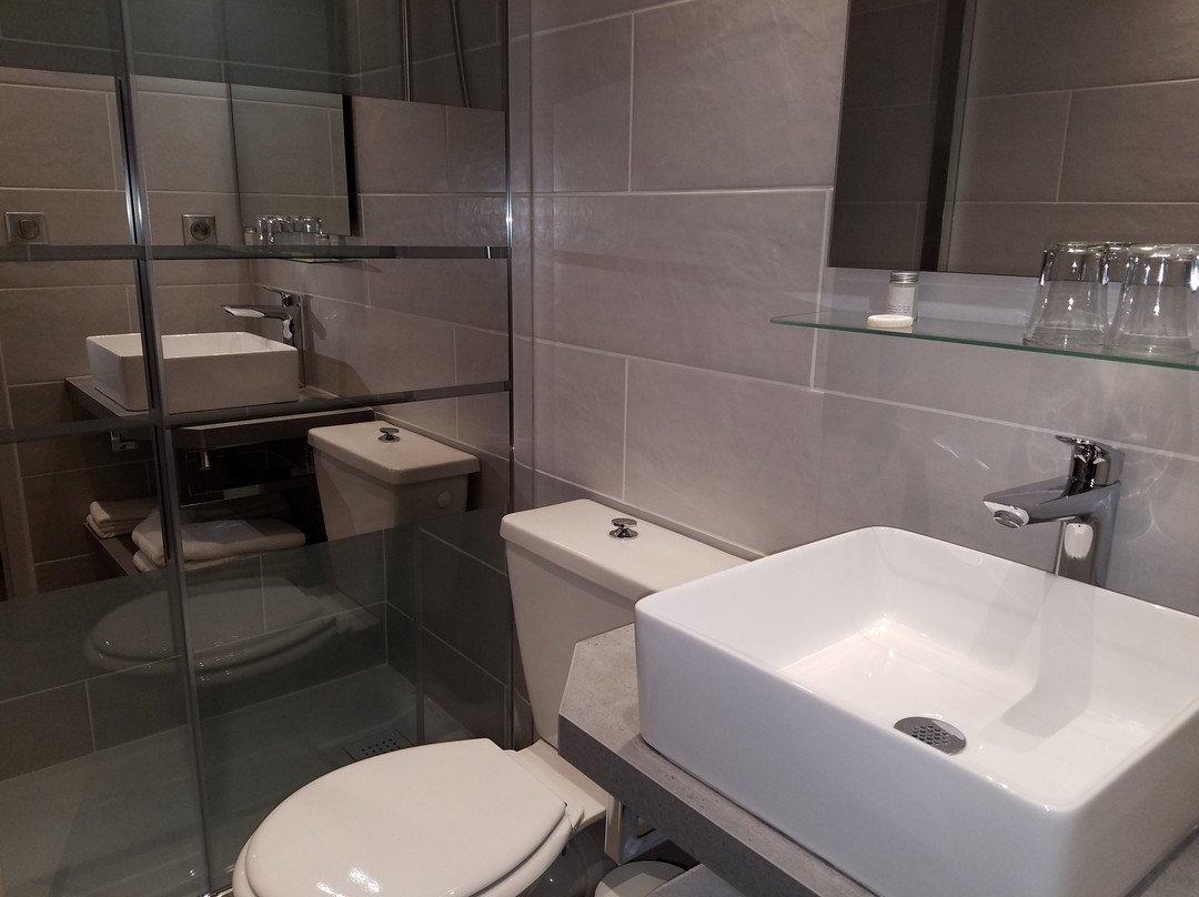 帕兰波酒店主图