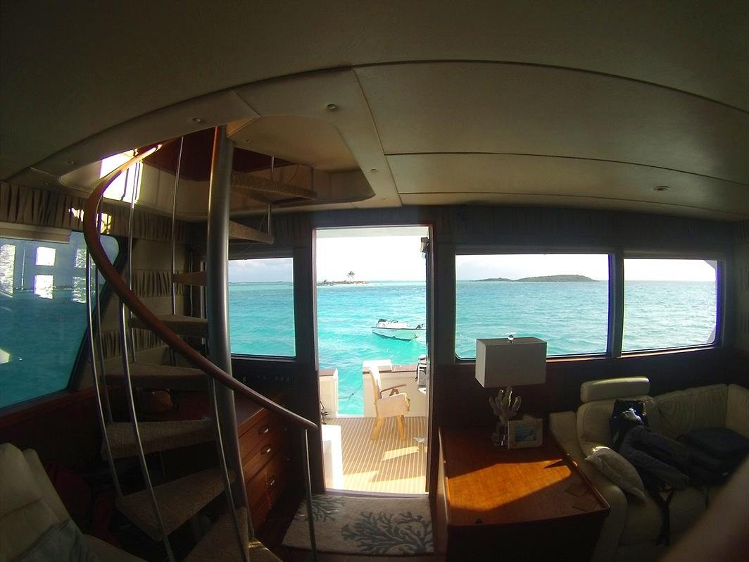 Lone Palm Yacht Charters景点图片