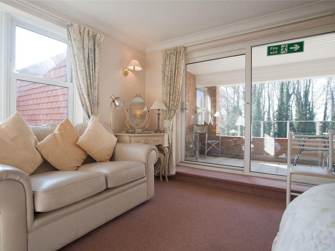 The Meadow House主图