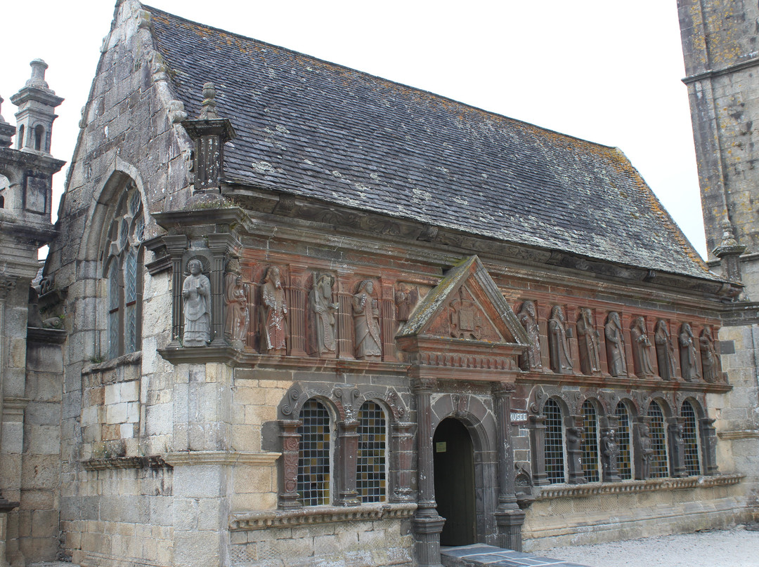 Enclos Paroissial景点图片