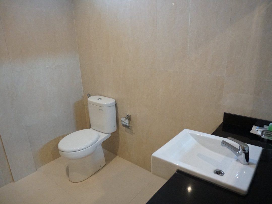 Go Hotel Maumere主图