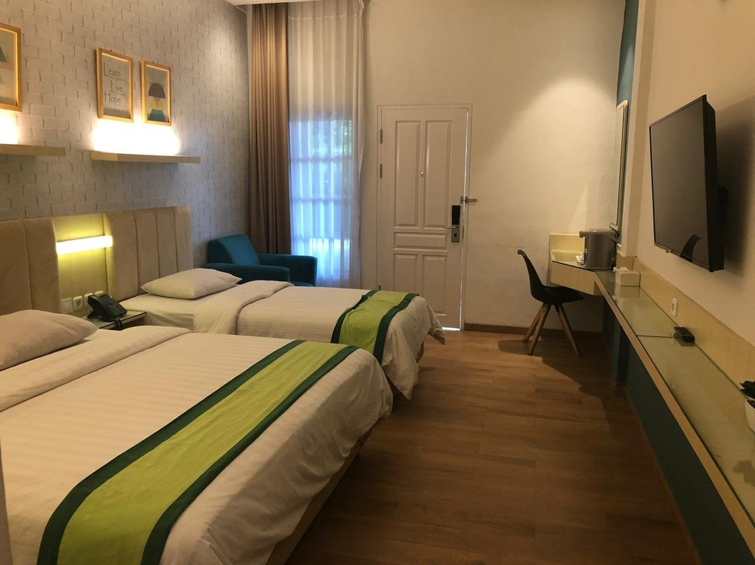 Hotel Wisata Niaga Campus主图