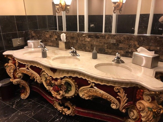 The Drake Oak Brook, Autograph Collection主图